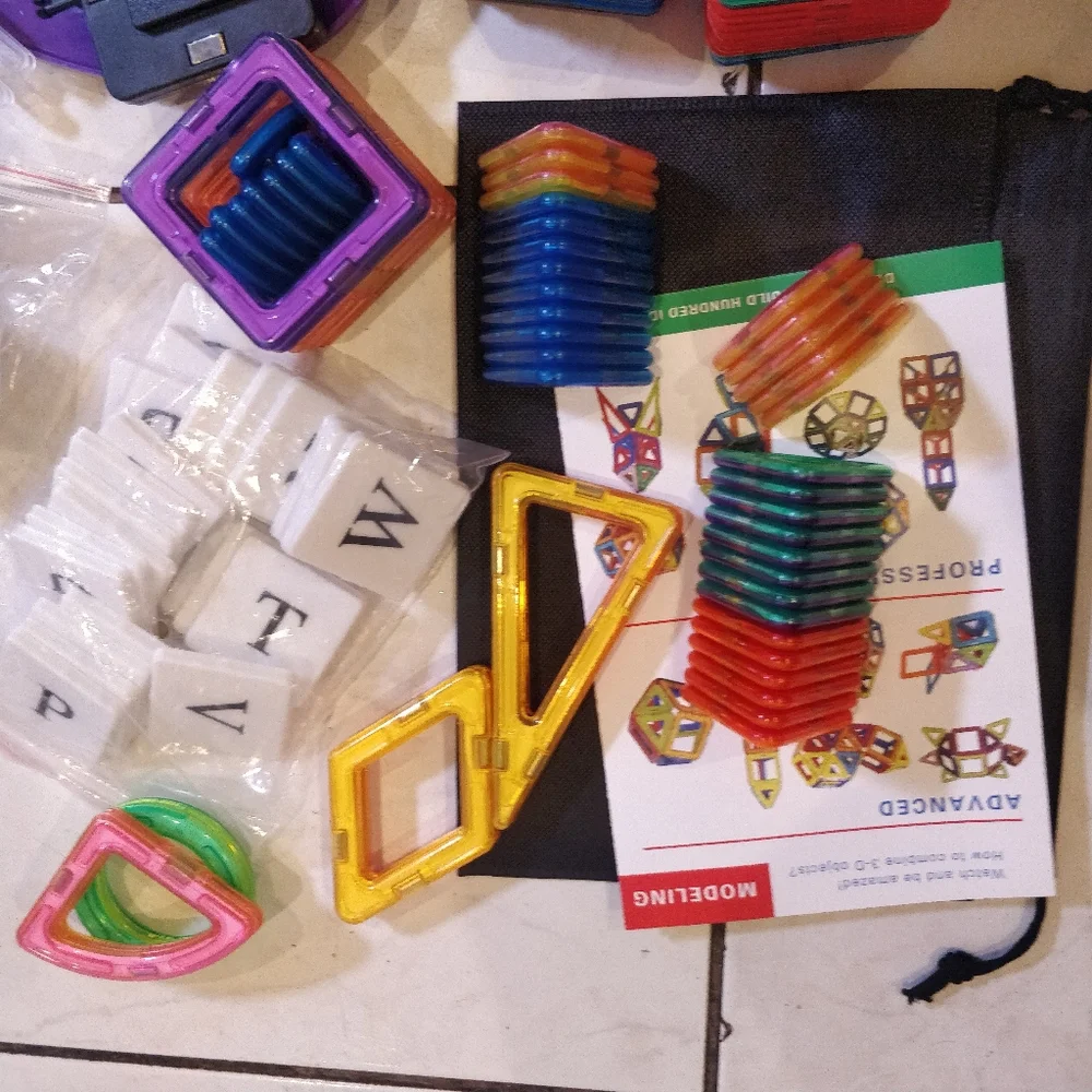 138 pcs magnetic building set